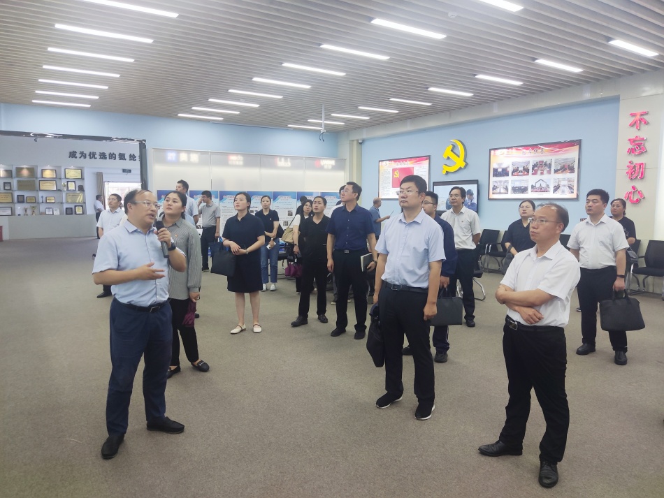 2024年7月17日，市國資委系統(tǒng)在公司開展“三組聯(lián)建”現(xiàn)場觀摩1（公司展廳）_副本